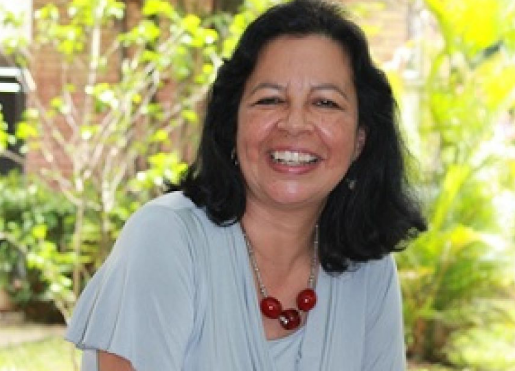 Elvira Sanchez Blake por Colombia presente en el Hispanic Book Fair 2018
