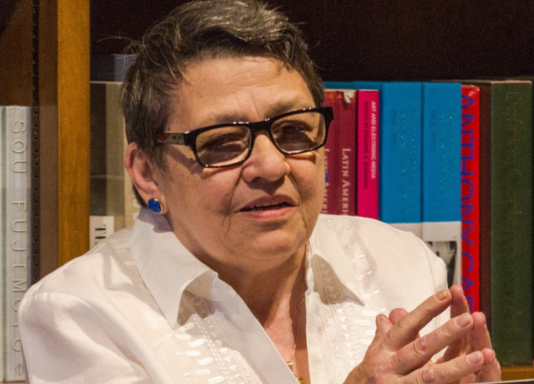 Lilliam Moro Núñez por Cuba presente en el Hispanic Heritage Poetry Festival 2018